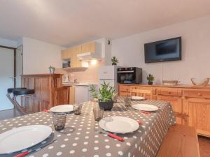Appartement Saint-Lary-Soulan, 5 pièces, 9 personnes - FR-1-296-287