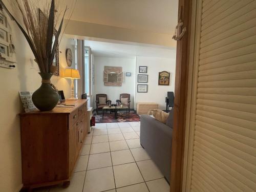 Appartement Saint-Martin-de-Ré, 1 pièce, 2 personnes - FR-1-246C-20