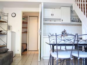 Appartement Saint-Martin-de-Ré, 1 pièce, 4 personnes - FR-1-246C-18