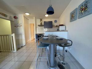 Appartement Saint-Martin-de-Ré, 3 pièces, 4 personnes - FR-1-246C-19