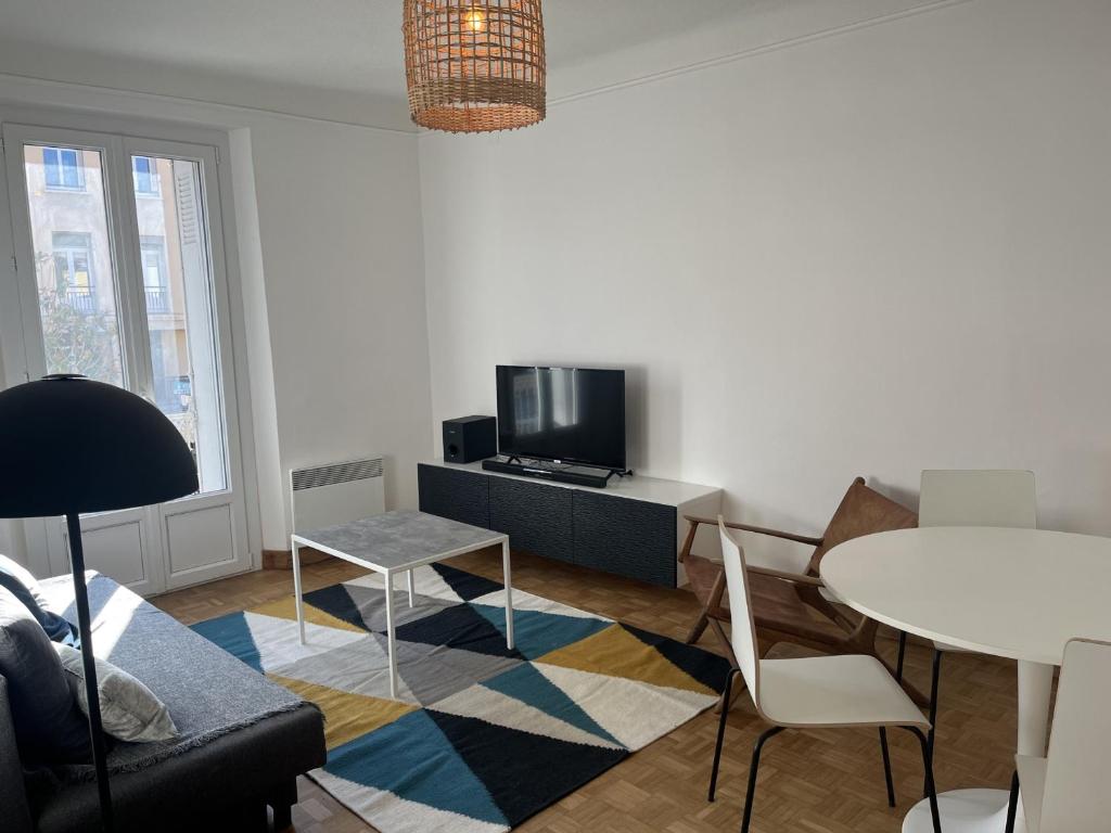 Appartement Saint-Raphaël, 2 pièces, 2 personnes - FR-1-466A-48 54 Rue de suffren, 83700 Saint-Raphaël