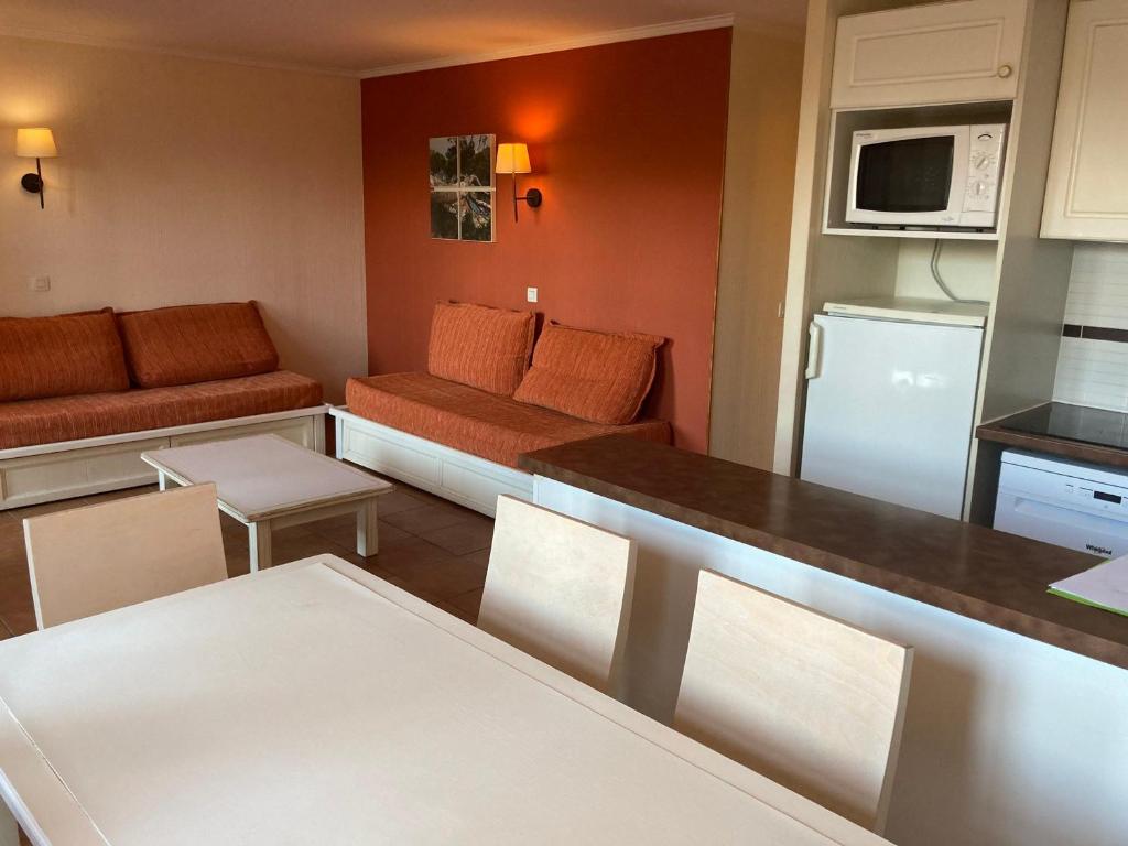 Appartement Appartement Saint-Raphaël, 3 pièces, 6 personnes - FR-1-504-605 Domaine de Cap Esterel 2975-3001 Boulevard de la 36ème division du Texas Lieu-dit AGAY 83700 Saint-Raphaël