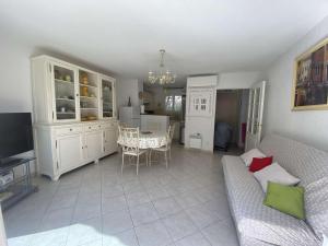 Appartement Sainte-Maxime, 2 pièces, 4 personnes - FR-1-226-441