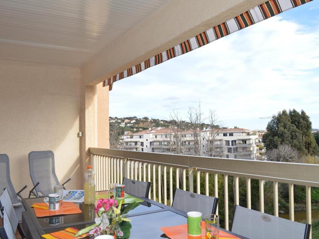 Appartement Appartement Sainte-Maxime, 3 pièces, 6 personnes - FR-1-226-340 Les Marronniers Appt 1056 - 20 Chemin Des Virgiles - 83120 Sainte-Maxime