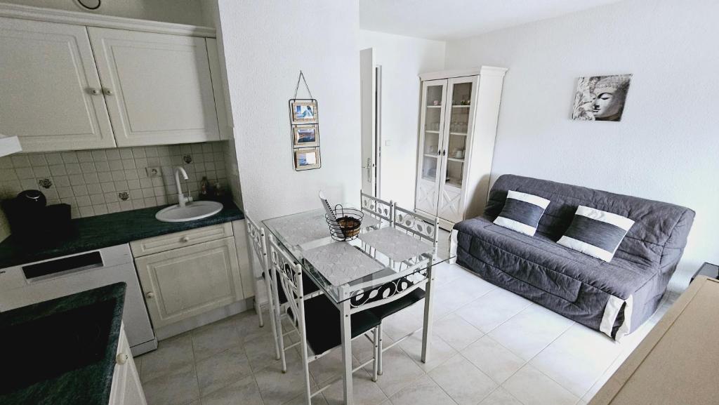 Appartement Sainte-Maxime avec piscine 20 chemin des Virgiles - Domaine du Préconil - Immeuble LES PLATANES Apt n°689, 83120 Sainte-Maxime