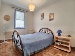 Appartement Saintes-Maries-de-la-Mer, 2 pièces, 4 personnes - FR-1-475-25