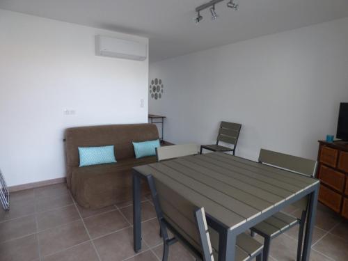 Appartement Saintes-Maries-de-la-Mer, 2 pièces, 4 personnes - FR-1-475-5