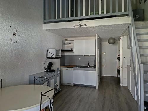 Appartement Saintes-Maries-de-la-Mer, 2 pièces, 4 personnes - FR-1-475-79