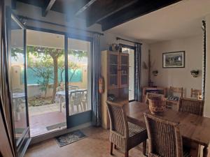 Appartement Saintes-Maries-de-la-Mer, 3 pièces, 4 personnes - FR-1-475-20