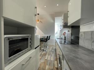 Appartement Salies-de-Béarn, 2 pièces, 2 personnes - FR-1-384-832