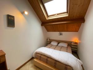 Appartement Salles-Curan, 2 pièces, 6 personnes - FR-1-601-363