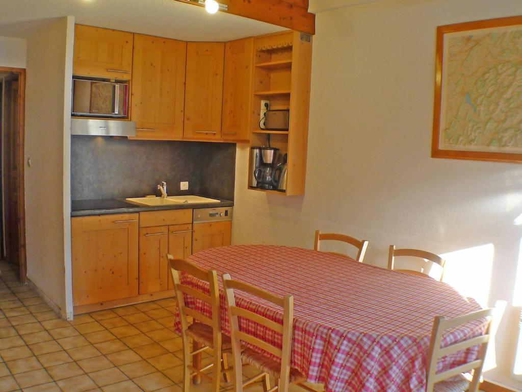 Appartement Appartement Samoëns, 2 pièces, 5 personnes - FR-1-629-38 245 Aenue des Loisirs 74340 Samoëns