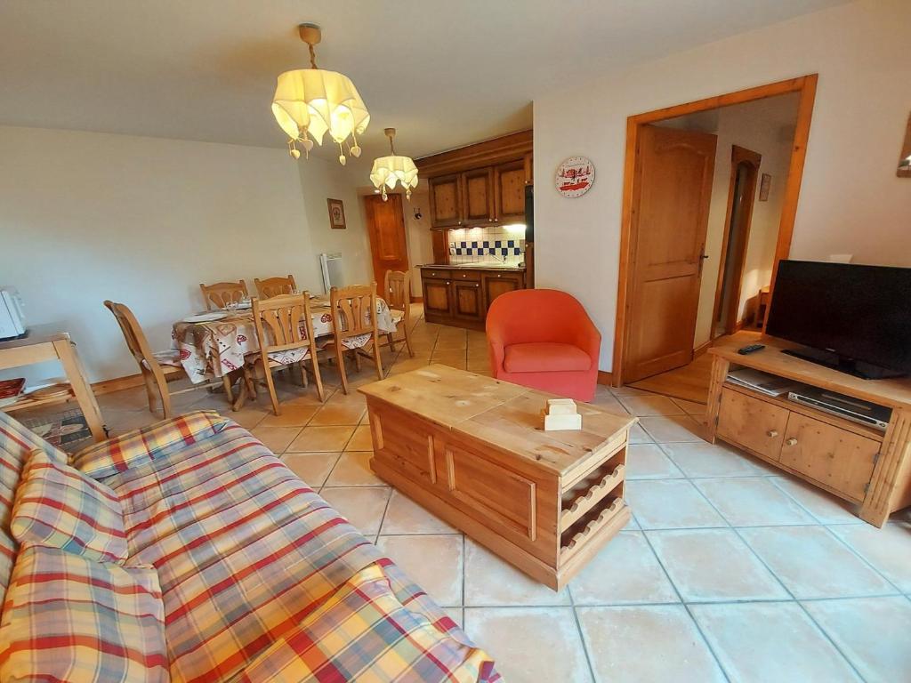 Appartement Samoëns, 3 pièces, 6 personnes - FR-1-624-28 268 Route des Billets et entrée Chemin des Bornes, 74340 Samoëns