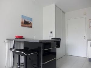 Appartement Appartement Sarzeau, 2 pièces, 4 personnes - FR-1-639-48 25 Rue Raymond Marcellin Résidence Kermateo Apt A26 56370 Sarzeau Bretagne