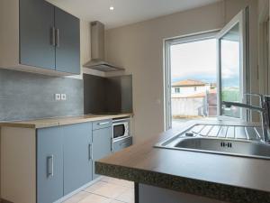 Appartement Savigneux, 1 pièce, 3 personnes - FR-1-496-217