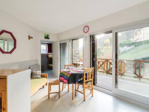 Appartement Sazos, 3 pièces, 4 personnes - FR-1-402-8