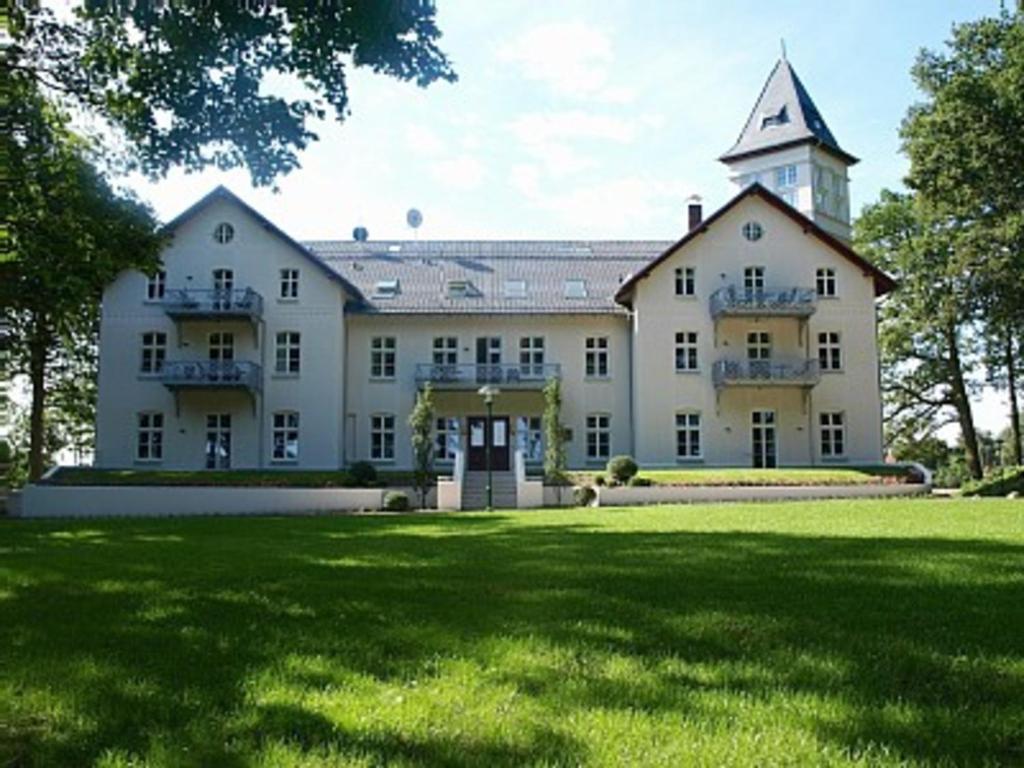 Appartement Schloß - Hohen Niendorf Parkstr. 19, 18230 Hohen Niendorf