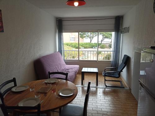 Appartement Sète, 1 pièce, 4 personnes - FR-1-338-457