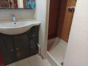 Appartement Sète, 1 pièce, 4 personnes - FR-1-338-483