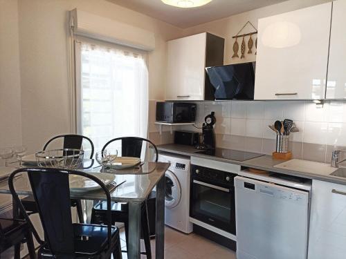 Appartement Sète, 2 pièces, 4 personnes - FR-1-338-467