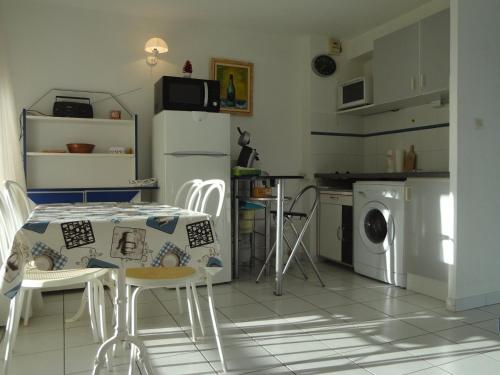 Appartement Sète, 2 pièces, 4 personnes - FR-1-472A-186