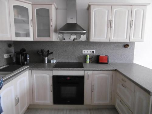 Appartement Sète, 2 pièces, 6 personnes - FR-1-472-105