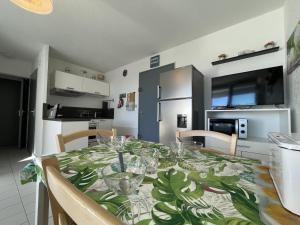 Appartement Sète, 3 pièces, 4 personnes - FR-1-338-81