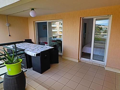 Appartement Sète, 3 pièces, 4 personnes - FR-1-472A-206