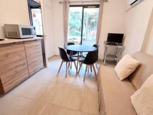 Appartement Six-Fours-les-Plages, 2 pièces, 3 personnes - FR-1-316-300