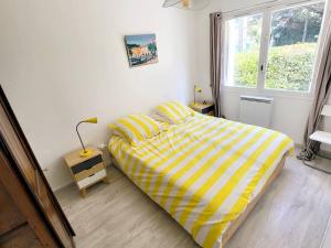 Appartement Six-Fours-les-Plages, 2 pièces, 4 personnes - FR-1-316-232