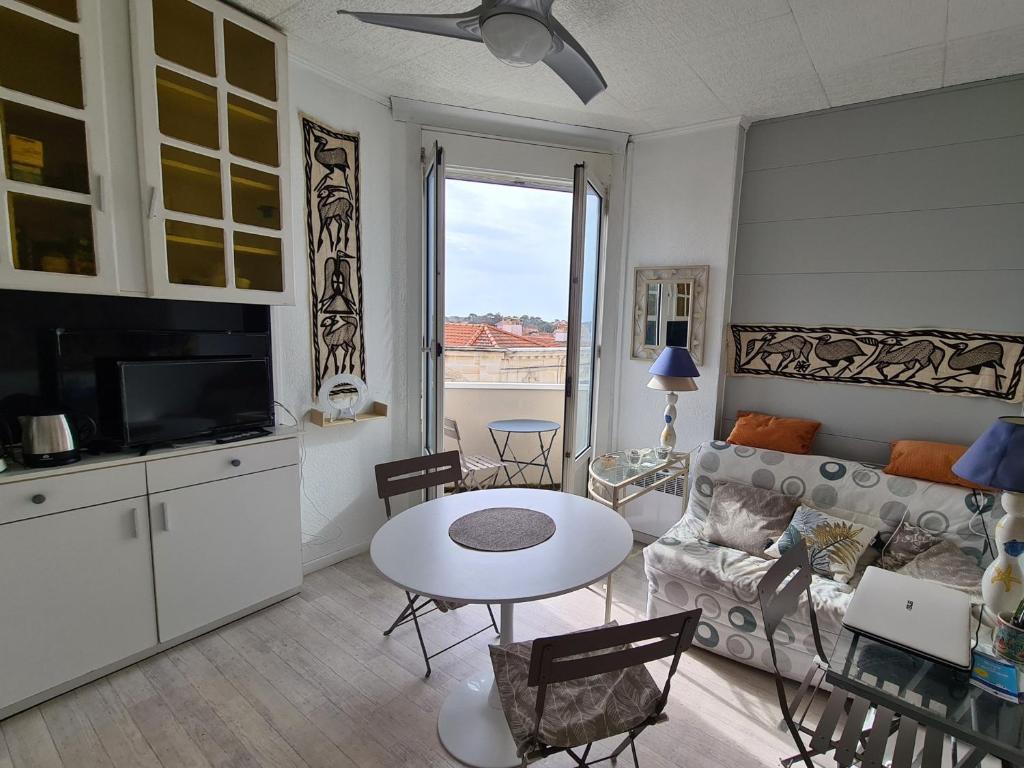 Appartement Soulac-sur-Mer, 2 pièces, 2 personnes - FR-1-648-90 24 rue de la Plage 2eme étage Appartement N°23, 33780 Soulac-sur-Mer