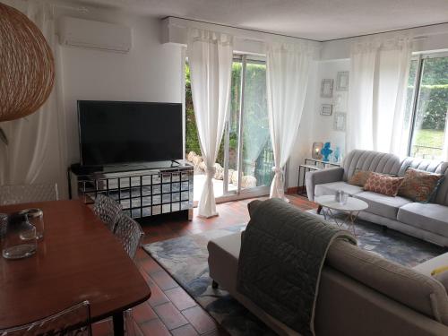 Appartement spacieux avec jardin coeur de st Tropez