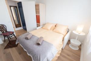 Appartement spacieux et lumineux tout équipé au calme, Terrasse, Fibre par Groom