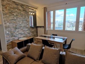 Appartement spacieux rénové - 11 min de Paris