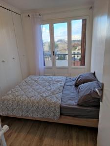 Appartement spacieux rénové - 11 min de Paris