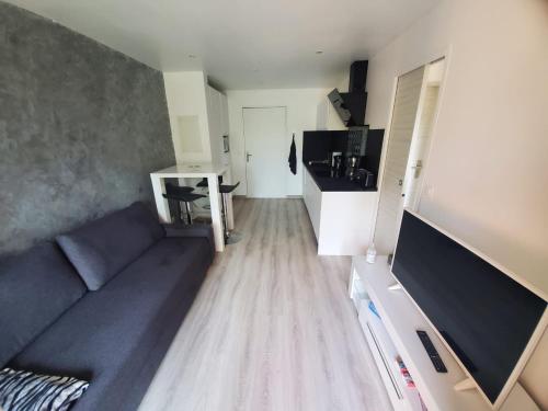 Appartement St Raphael neuf - Résidence privée avec Piscine & Tennis