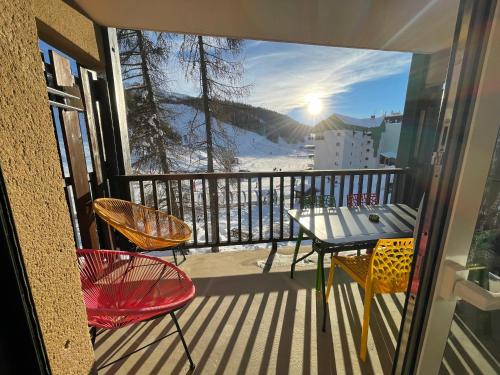 APPARTEMENT STATION LA JOUE DU LOUP PIED DES PISTES