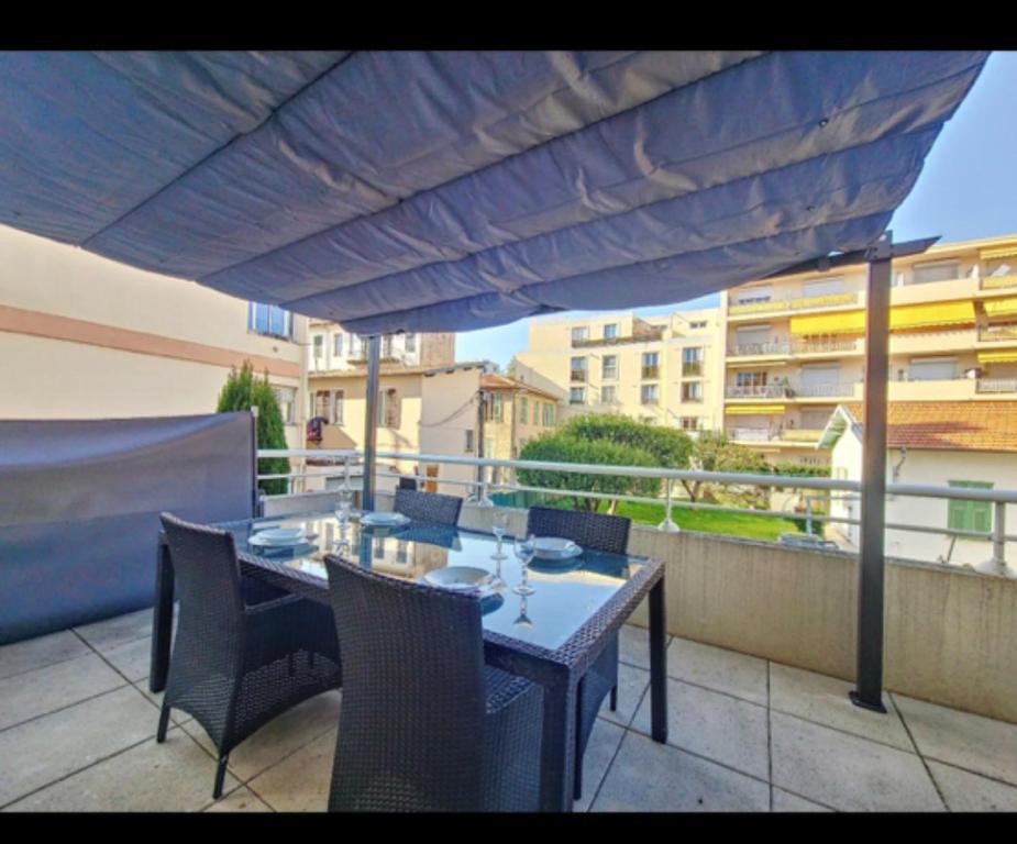 Appartement studio 22 Avenue Saint-Augustin, 06200 Nice