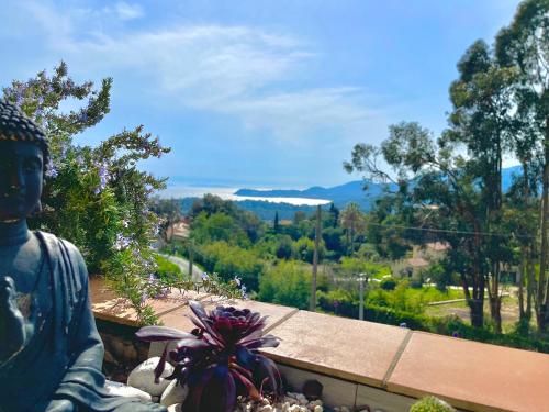 appartement superbe Vue Mer,piscine,parking privee,