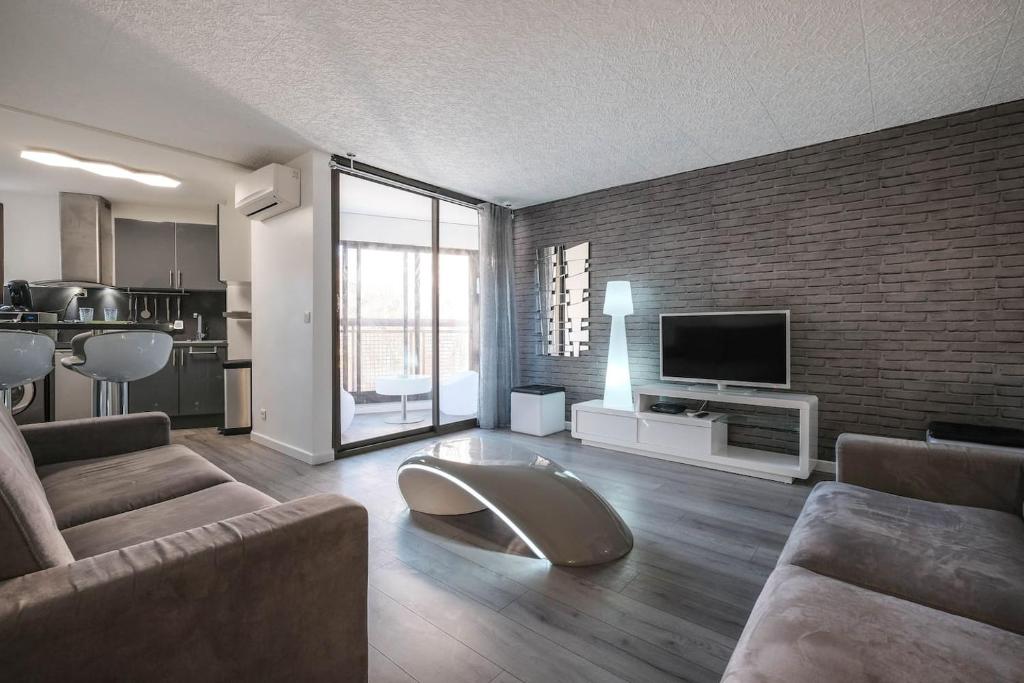 Appartement Suquet à Cannes 84 rue georges clemenceau, 06400 Cannes