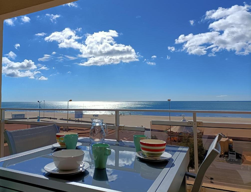 Appartement Appartement T2, 2 a 4 Personnes avec une Vue sur Mer 4TL25 1 rue des pêcheurs 11100 Narbonne-Plage