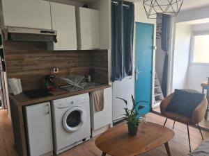 Appartement T2 27m² meublé vue mer, 50m de la plage