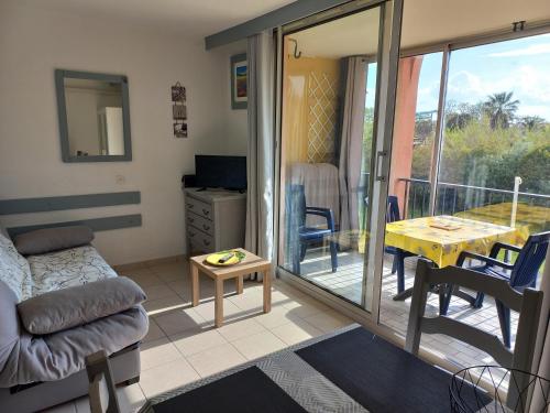 Appartement T2,33 m2,quartier Malfato et Aqualand