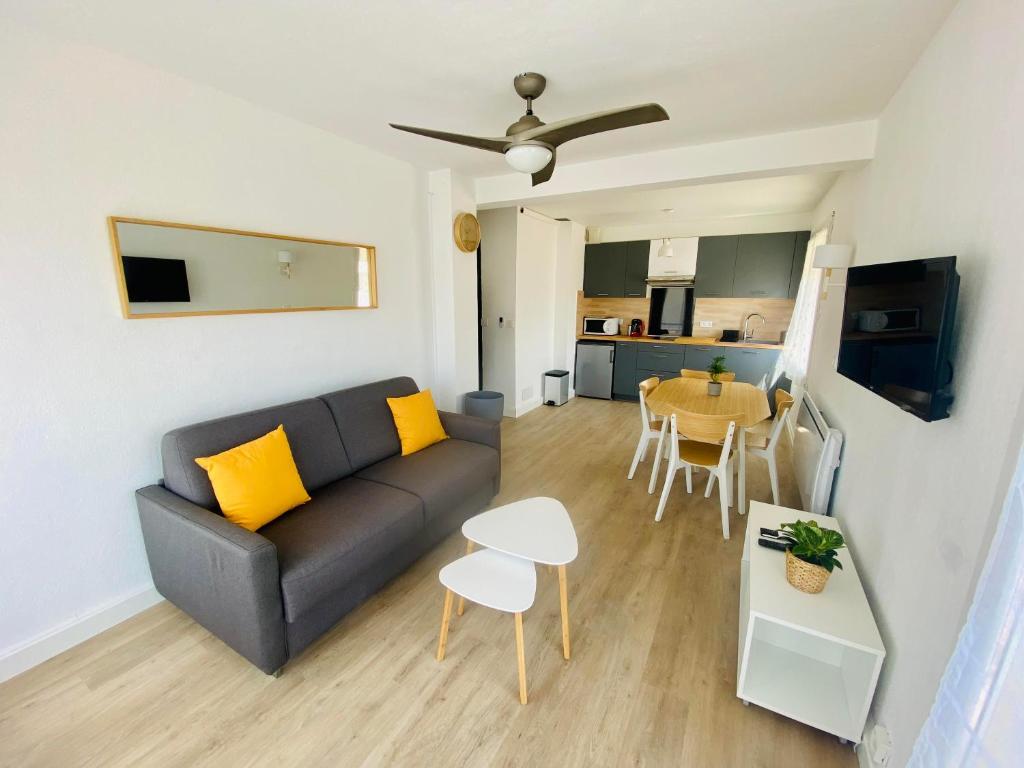 Appartement T2 4-5 Pers - avec Balcon vue mer 115 Rue Folco de Baroncelli residence El Sol, 30240 Le Grau-du-Roi