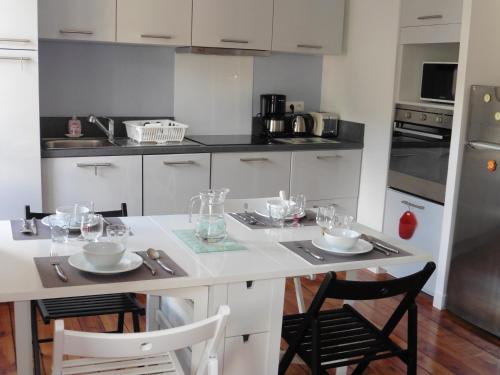 APPARTEMENT T2 4 PERSONNES Wifi et Climatisation