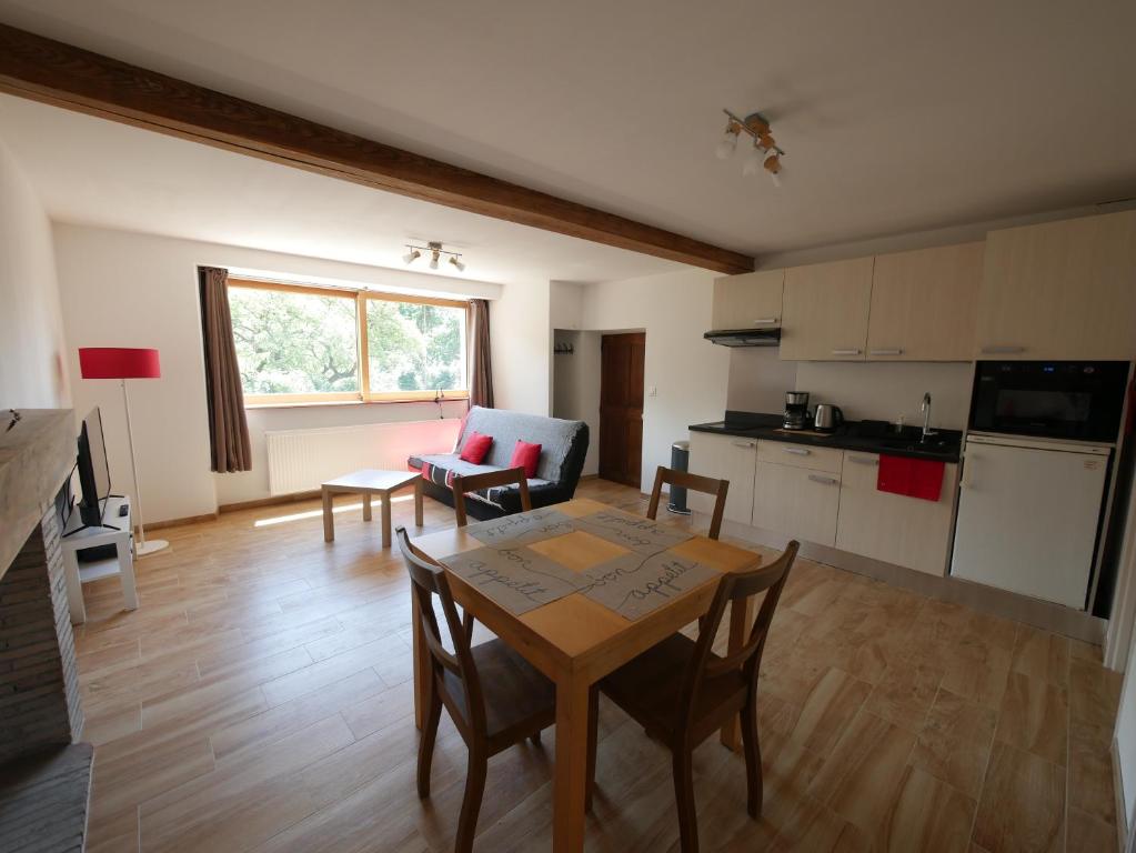 Appartement T2 40m2 avec extérieur 4 couchages 187 Chemin du Lougon, 05500 Saint-Bonnet-en-Champsaur