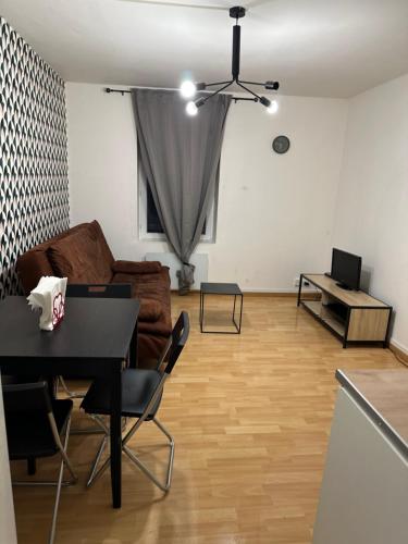 Appartement T2 à 200m du RER C