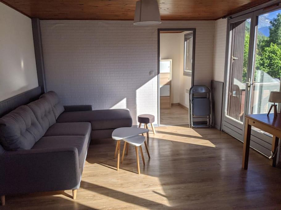 Appartement T2 avec balcon - Liaison alpe d'huez Chemin de la Pièce des Roux, 38114 Boinville-en-Mantois