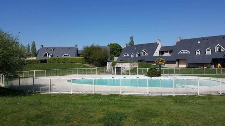 appartement T2 avec piscine golf de la baule Route de Bellevue, 44117 Saint-André-des-Eaux