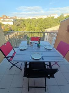 Appartement Appartement T2 Cabine, mezzanine Saint Pierre la mer 4oliv41 79 BOULEVARD DES EMBRUNS 11560 Saint Pierre La Mer Languedoc-Roussillon